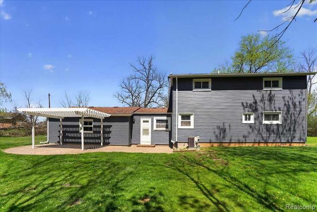 4411 Ann Arbor Saline Road, Saline, MI 48103