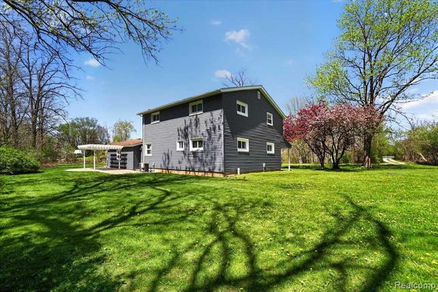 4411 Ann Arbor Saline Road, Saline, MI 48103