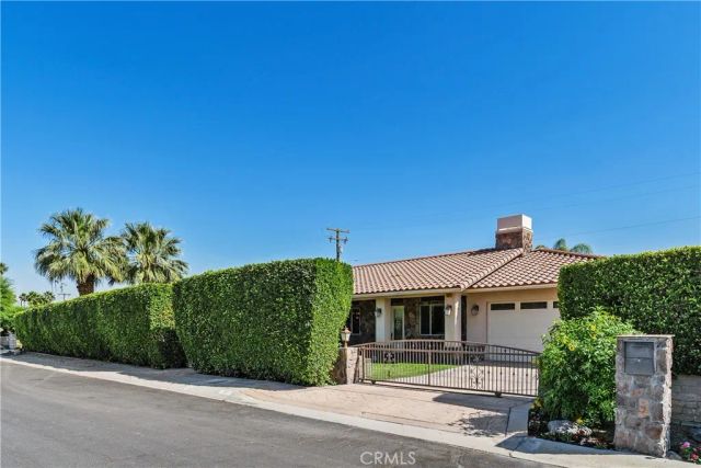 1221 Linda Vista, Palm Springs, CA 92262