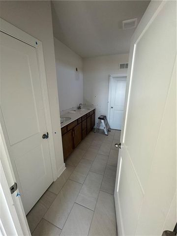 20827 W 188th Terrace, Spring Hill, KS 66083