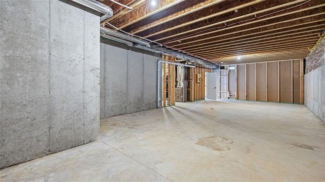 20827 W 188th Terrace, Spring Hill, KS 66083