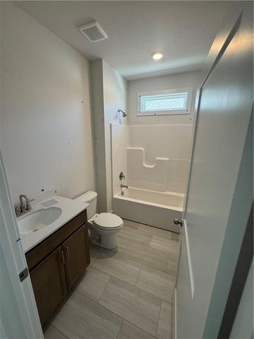 20827 W 188th Terrace, Spring Hill, KS 66083