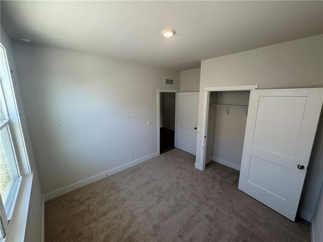 20827 W 188th Terrace, Spring Hill, KS 66083