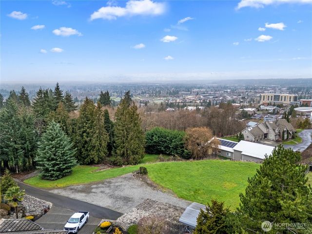 2137 3rd Street SE, Puyallup, WA 98372