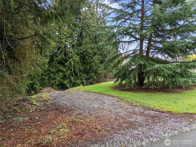 2137 3rd Street SE, Puyallup, WA 98372