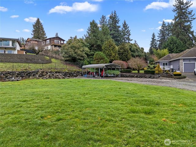 2137 3rd Street SE, Puyallup, WA 98372