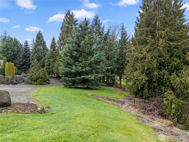 2137 3rd Street SE, Puyallup, WA 98372