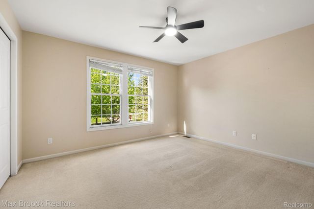 7657 Windgate Circle, West Bloomfield Charter Township, MI 48323