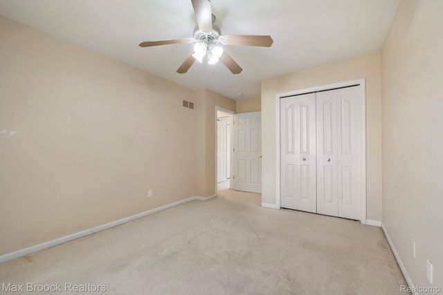 7657 Windgate Circle, West Bloomfield Charter Township, MI 48323