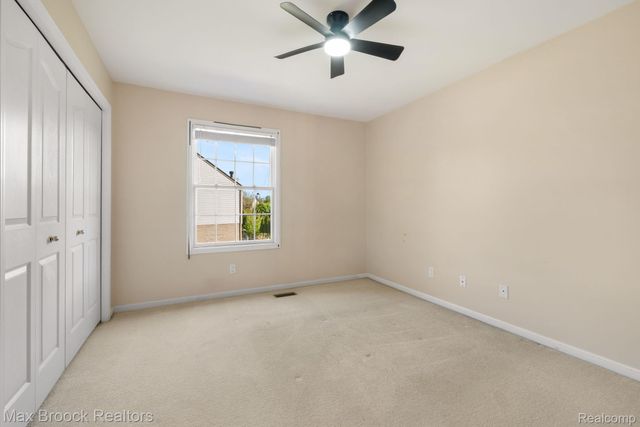 7657 Windgate Circle, West Bloomfield Charter Township, MI 48323