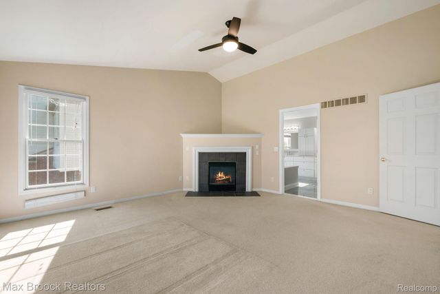 7657 Windgate Circle, West Bloomfield Charter Township, MI 48323