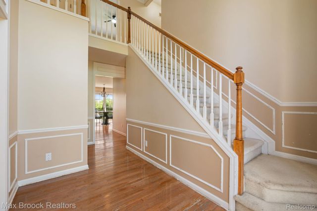 7657 Windgate Circle, West Bloomfield Charter Township, MI 48323