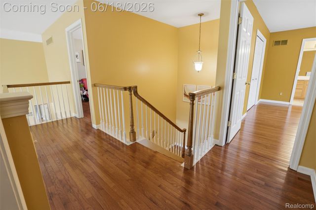 29126 Eastman Trail, Novi, MI 48377