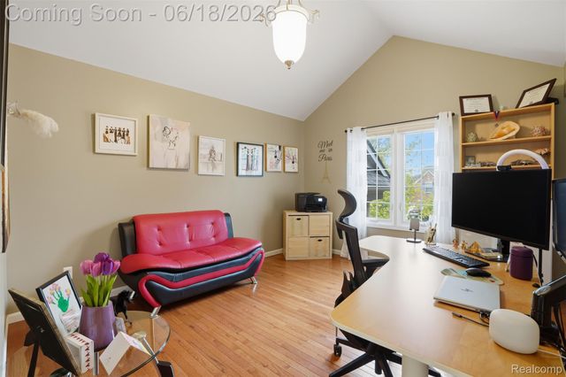 29126 Eastman Trail, Novi, MI 48377