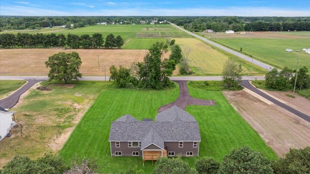 9764 56th Avenue, Allendale, MI 49401