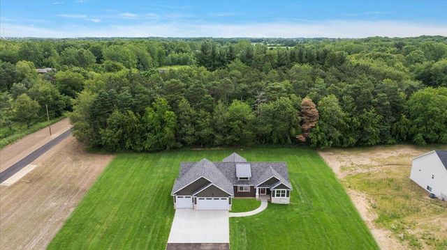 9764 56th Avenue, Allendale, MI 49401