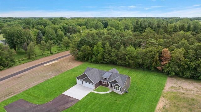 9764 56th Avenue, Allendale, MI 49401