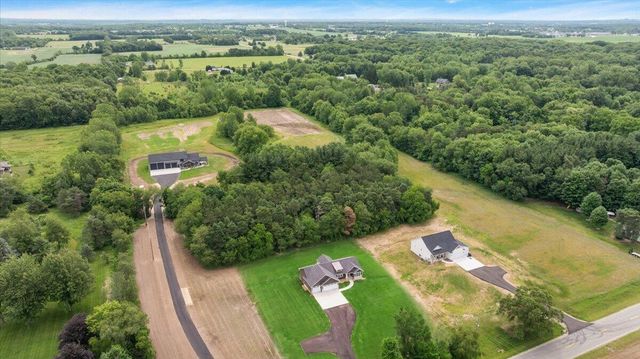 9764 56th Avenue, Allendale, MI 49401