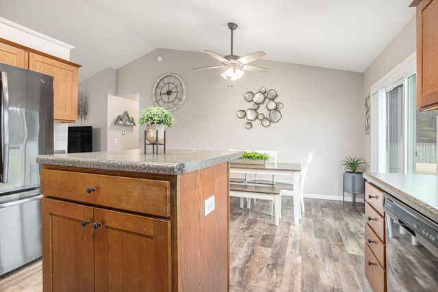 29209 62nd Avenue, Lawton, MI 49065