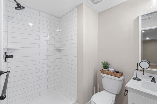 1283 NW Lindenwood Drive, Grain Valley, MO 64029