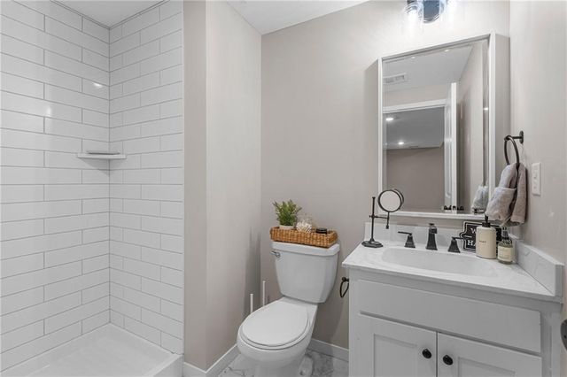 1283 NW Lindenwood Drive, Grain Valley, MO 64029