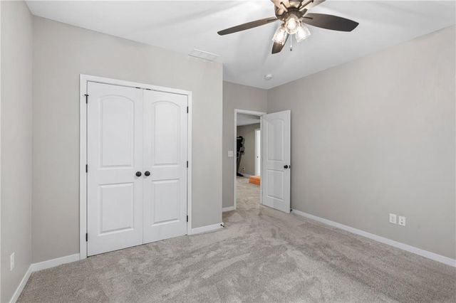 1283 NW Lindenwood Drive, Grain Valley, MO 64029