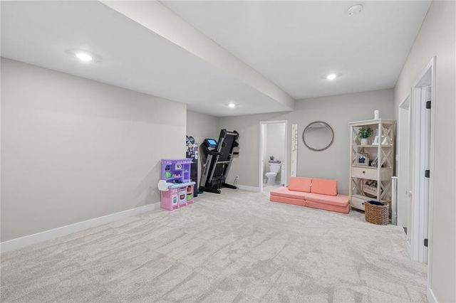 1283 NW Lindenwood Drive, Grain Valley, MO 64029