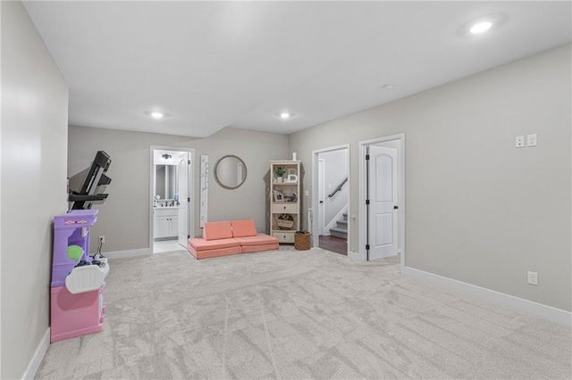 1283 NW Lindenwood Drive, Grain Valley, MO 64029