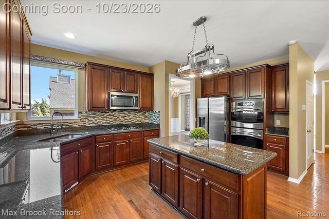 49896 Parkside Drive, Northville Township, MI 48168