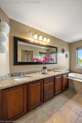 49896 Parkside Drive, Northville Township, MI 48168