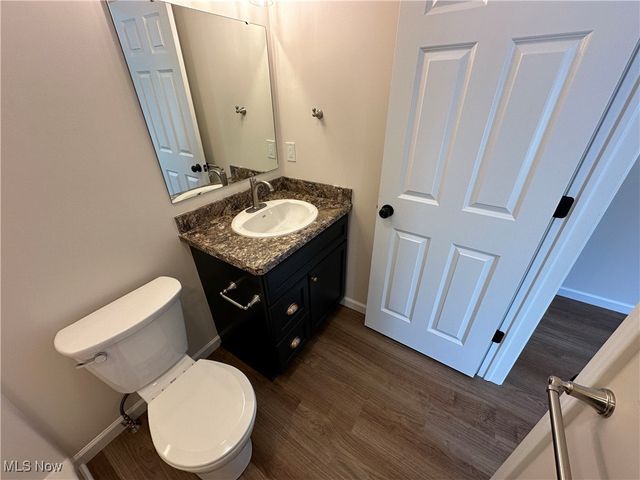 3253 Glen Oaks Drive, Youngstown, OH 44511