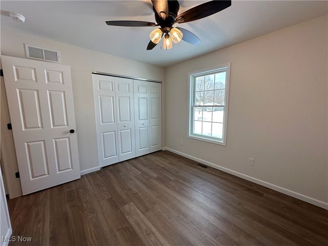 3253 Glen Oaks Drive, Youngstown, OH 44511