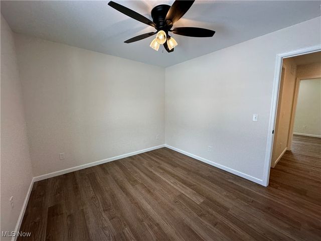 3253 Glen Oaks Drive, Youngstown, OH 44511