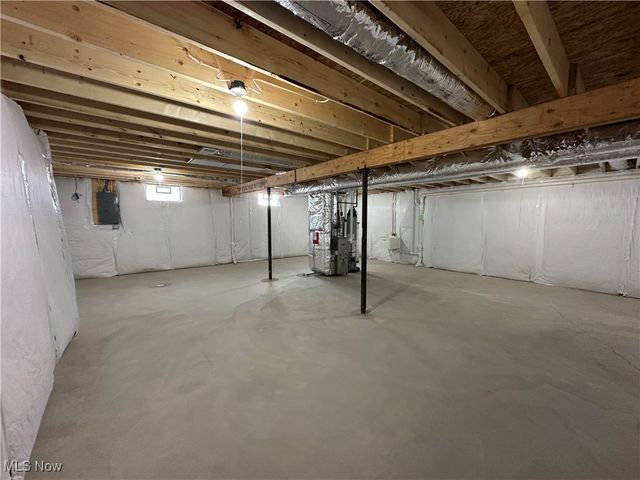 3253 Glen Oaks Drive, Youngstown, OH 44511