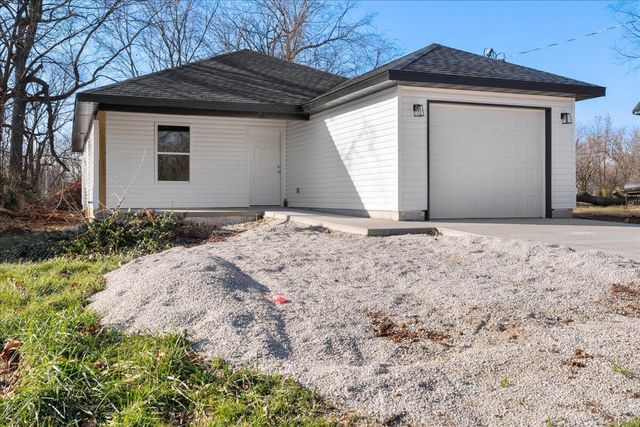 1229 N Warren Avenue, Springfield, MO 65802