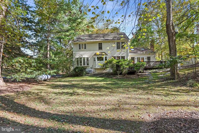 11273-A WAPLES MILL RD, Oakton, VA 22124