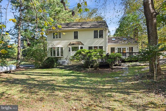 11273-A WAPLES MILL RD, Oakton, VA 22124