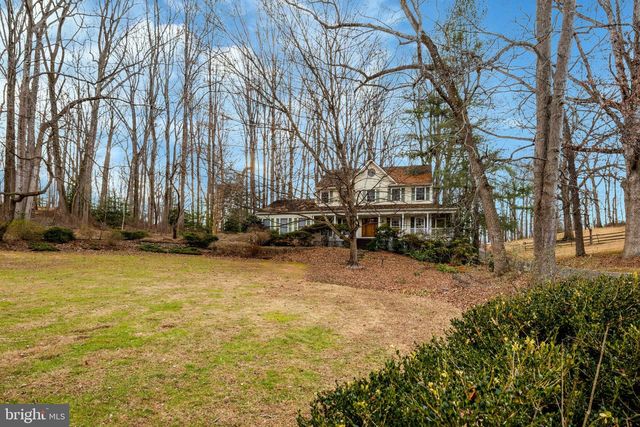 11273-A WAPLES MILL RD, Oakton, VA 22124