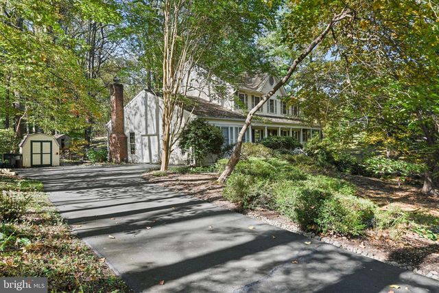 11273-A WAPLES MILL RD, Oakton, VA 22124