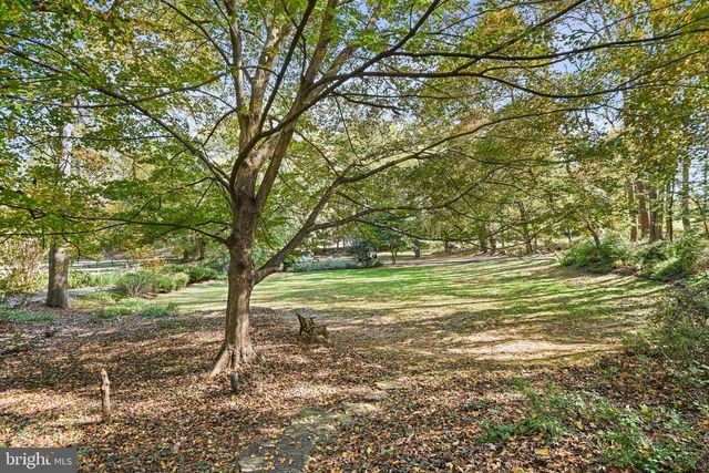 11273-A WAPLES MILL RD, Oakton, VA 22124