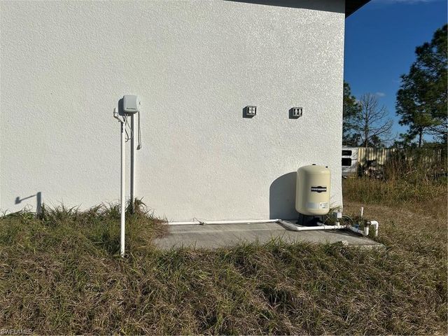 3558 60th AVE NE, Naples, FL 34120