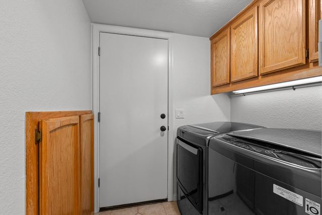 8422 Deer Fern Ct, Antelope, CA 95843