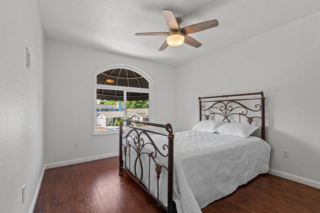 8422 Deer Fern Ct, Antelope, CA 95843