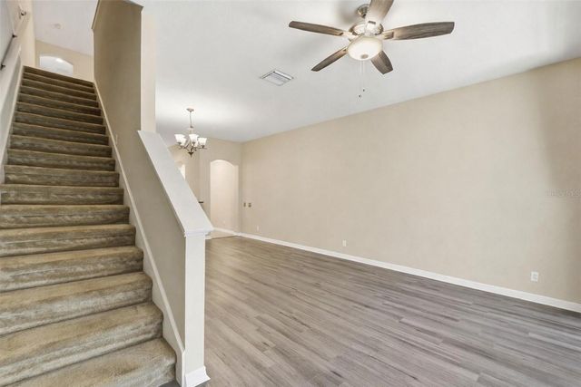 11840 13TH WAY N, St Petersburg, FL 33716