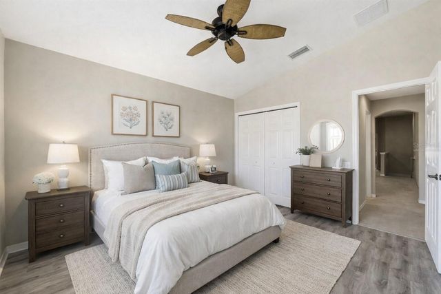 11840 13TH WAY N, St Petersburg, FL 33716