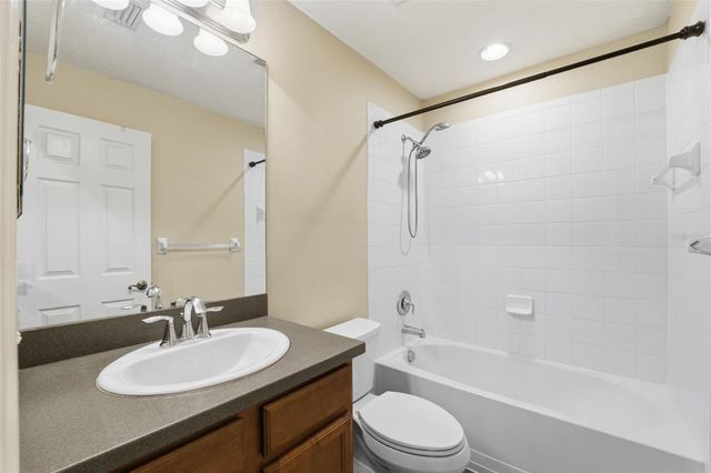 11840 13TH WAY N, St Petersburg, FL 33716