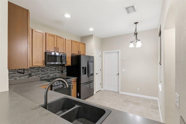 11840 13TH WAY N, St Petersburg, FL 33716