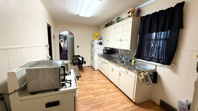 815 W 28TH Street, Erie, PA 16508