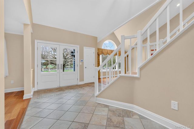 45 E Hill Road, Cortlandt Manor, NY 10567