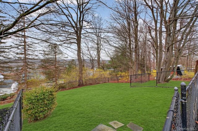 45 E Hill Road, Cortlandt Manor, NY 10567